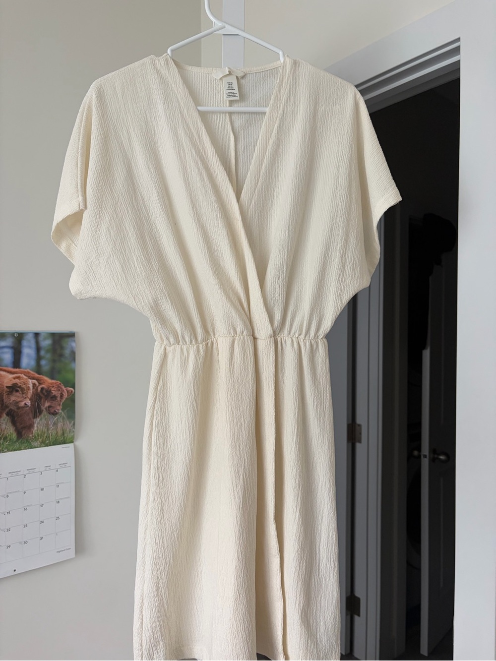 H&M Cream V-Neck Short Sleeve Wrap Dress